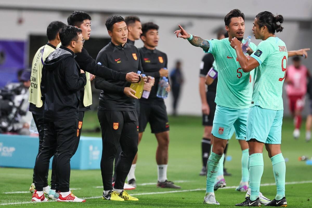 一位教练在比赛中做出了重大决策